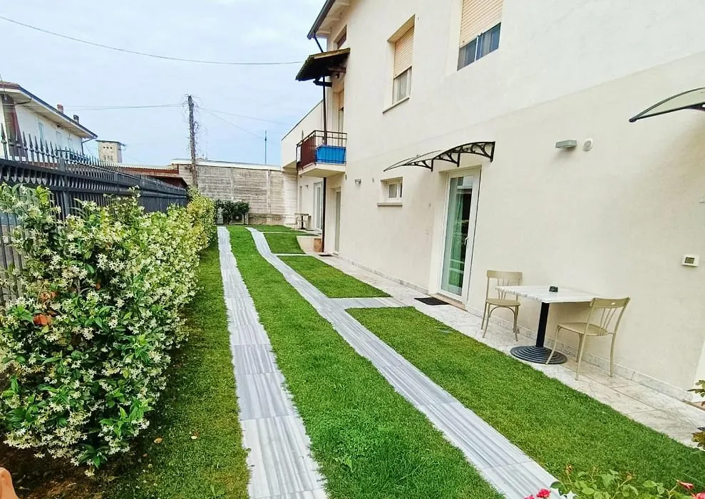 Garda Guest House-1